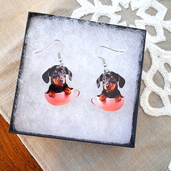 Jewelry - 💥SALE💥NEW Dachshund Dangle Earrings